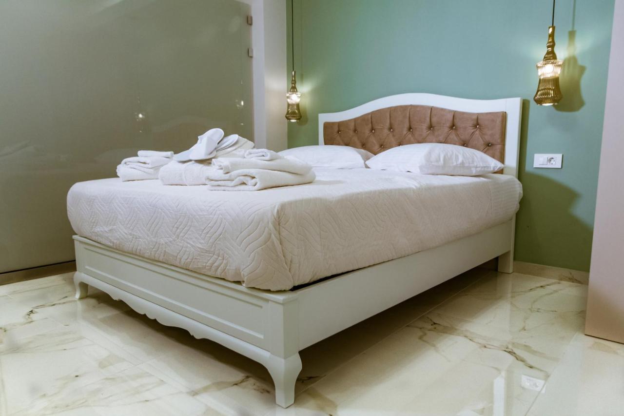 Konmari Boutique Suites Chania  Exterior photo