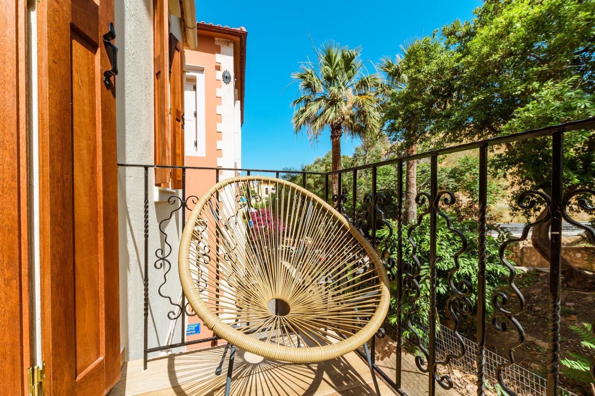 Konmari Boutique Suites Chania  Exterior photo